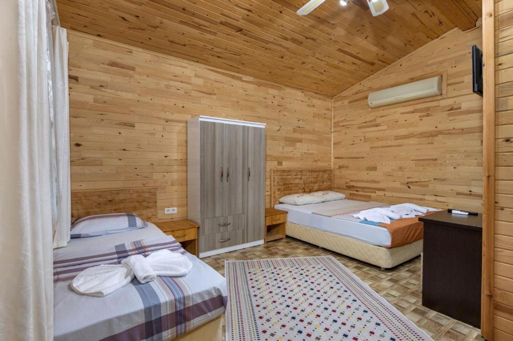 Flora Pansiyon Cirali Apartment Kemer Exterior photo