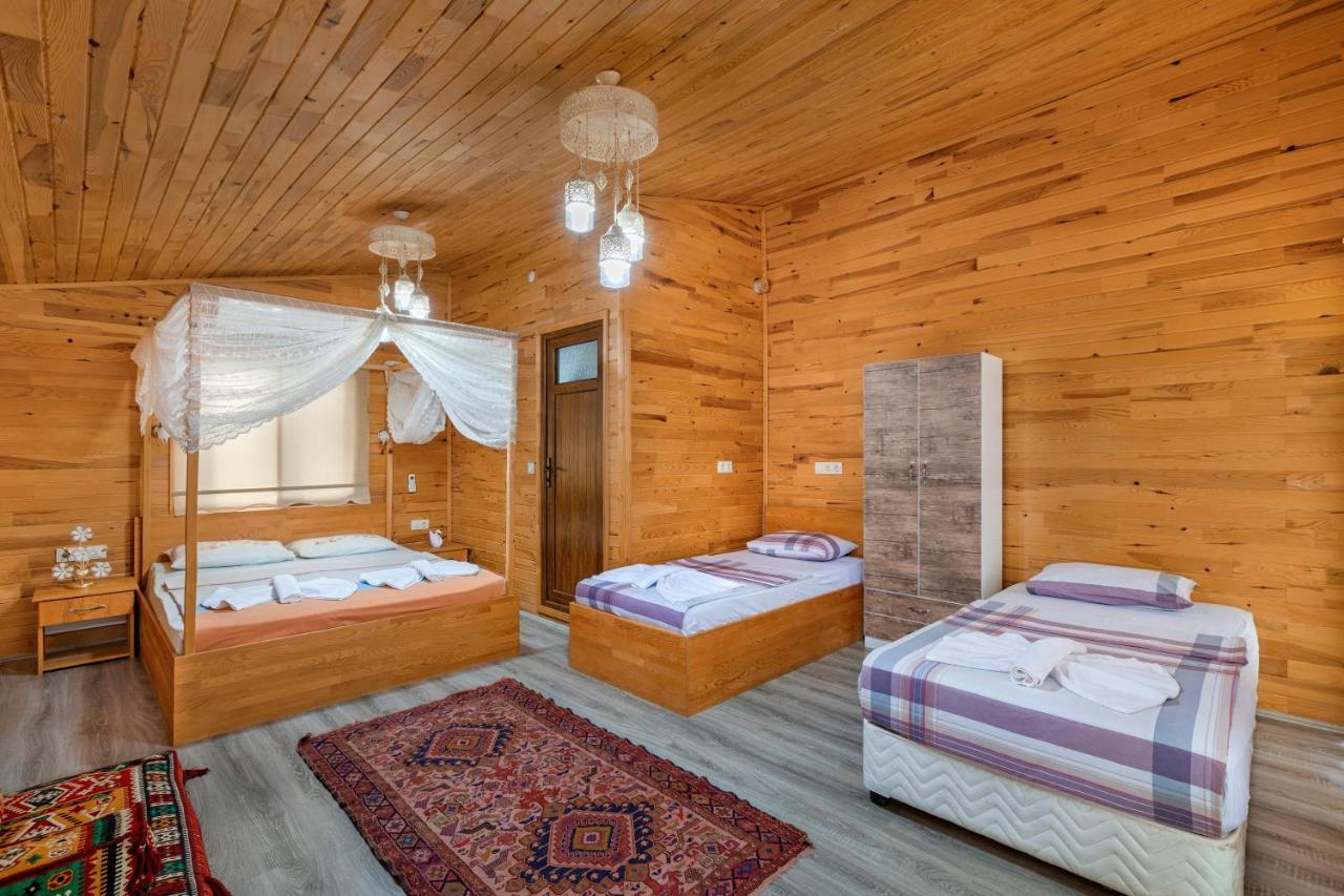 Flora Pansiyon Cirali Apartment Kemer Exterior photo