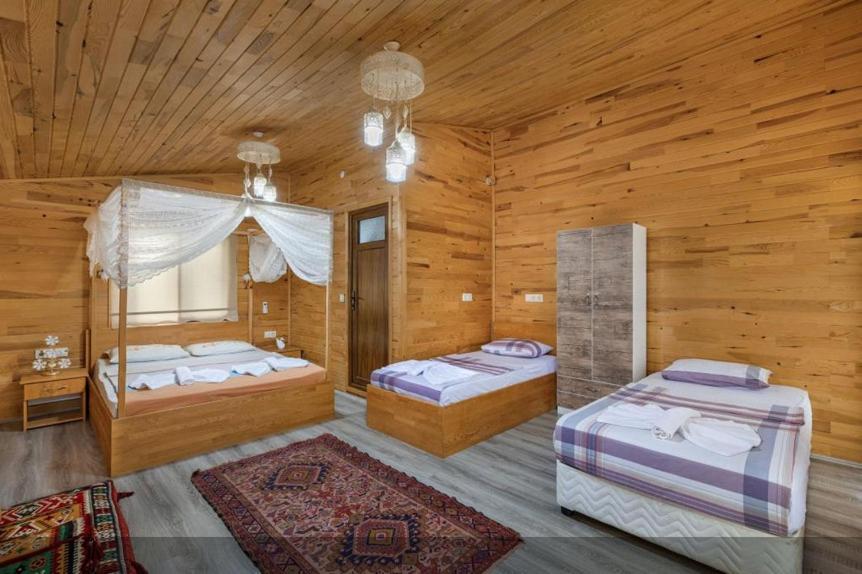 Flora Pansiyon Cirali Apartment Kemer Exterior photo