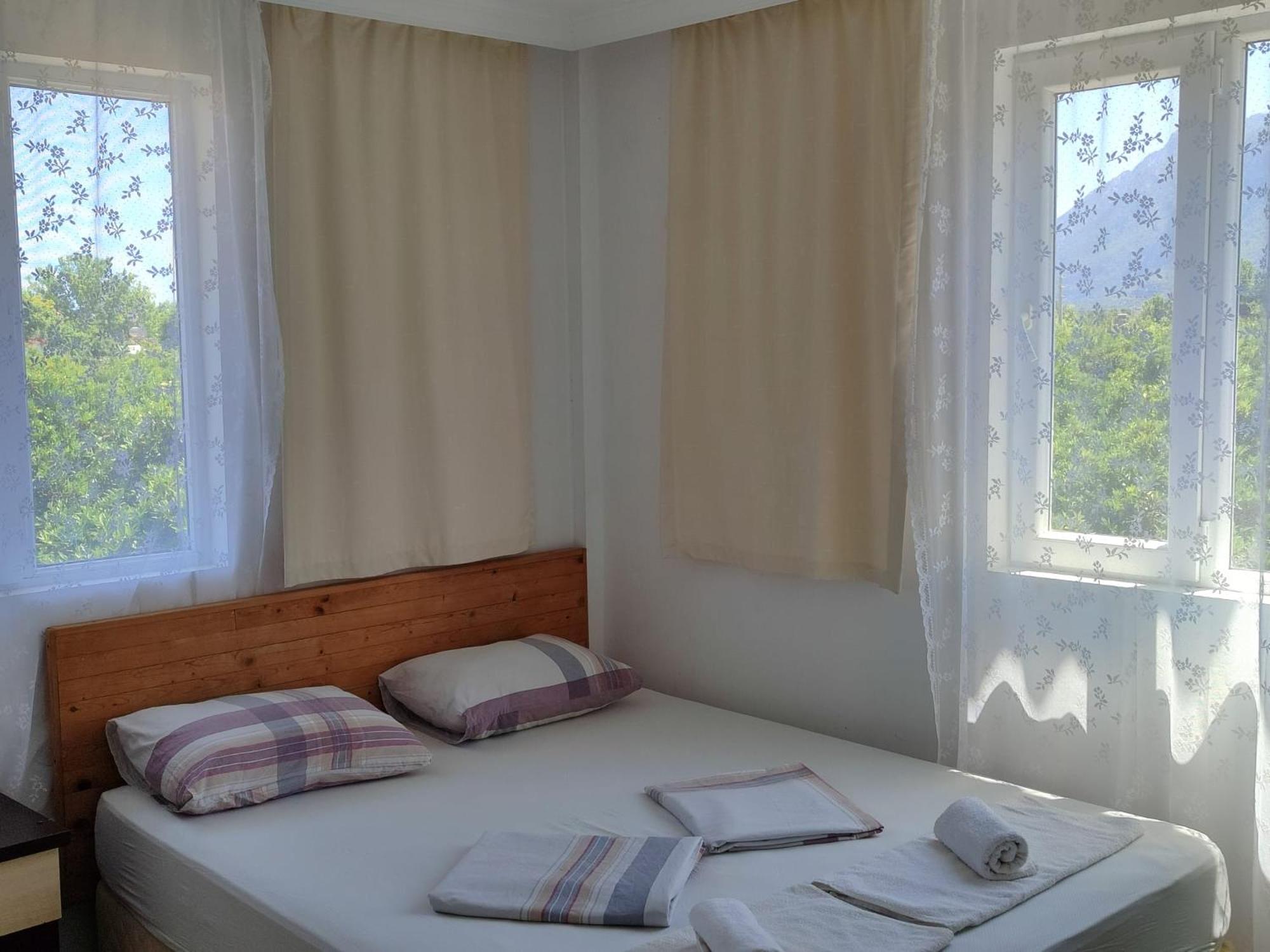 Flora Pansiyon Cirali Apartment Kemer Exterior photo